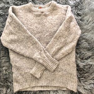 Boston TRADERS grey crew neck sweater